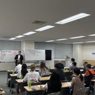 <span class="title">大阪府堺市にて助成金セミナー講師を務めました</span>